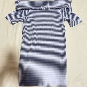 Pea in the pod short sleeve maternity shirt, blue and white stripes, size xs